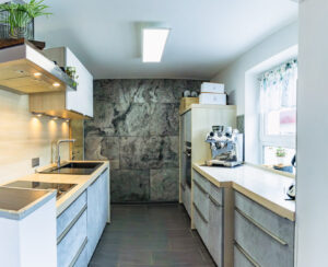 Küche inkl. Geräte